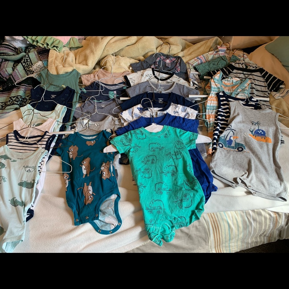 Summer 18 month Carter’s Lot - 23 items